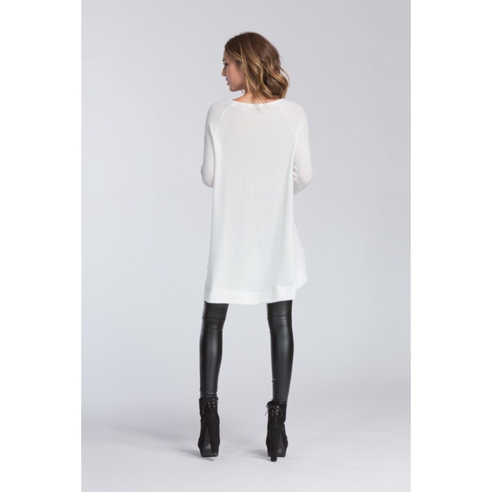 LAST ONE!! Super Soft High Low Top-IVORY - Picture 3 of 3